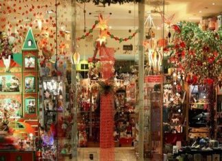 Διαγωνισμός στο Αγρίνιο για την πιο όμορφη χριστουγεννιάτικη βιτρίνα