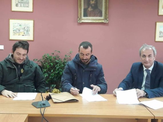 σύμβαση γήπεδο Θέρμου