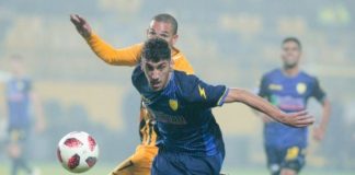 Τα «καρτελάκια» του Λιάβα στο Αγρίνιο