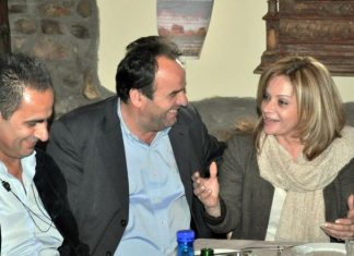 – Ωρέ Βλάση, τι μηχανή σου στήσανε;