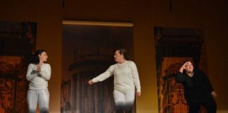 Η Εφηβική Σκηνή του ΔΗΠΕΘΕ Αγρινίου συνεχίζει τις παραστάσεις τις στα Γυμνάσια και Λύκεια