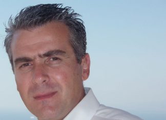 Ο Ηλίας Γκοτσόπουλος εκπρόσωπος Τύπου της παράταξης «Όλα από την αρχή» του Νεκτ. Φαρμάκη