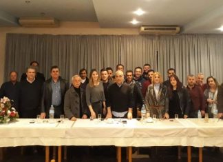 «Είμαστε παρόντες» λέει ο Δημήτρης Σταμάτης παρά τις φήμες και τις αποχωρήσεις