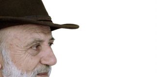 Ψήφισμα του δημοτικού συμβουλίου Αγρινίου για το θάνατο του Δημήτρη Παπαποστόλου