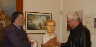 Προτομή του Λόρδου Βύρωνα από το Βασίλη Παπασάικα στο Δήμο Μεσολογγίου