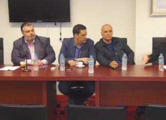 Σύσκεψη για το Πανεπιστήμιο με απουσίες και χωρίς δεσμεύσεις