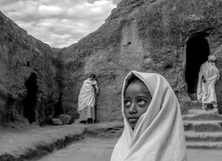 “Lalibela. γη των αγγέλων”: Έκθεση φωτογραφίας του Βασίλη Αρτίκου στην Αθήνα