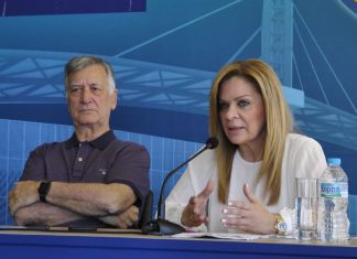 – Tι decadence για μένα που κάποτε ήμουνα κορώνα στο κεφάλι του Παναιτωλικού