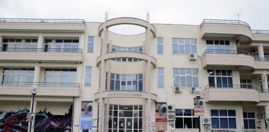 Μάλλον βιαζόμαστε για νέες Σχολές