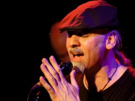 Η Μουσική Σκηνή Ανδρομέδα παρουσιάζει τον Μάκη Σεβίλογλου