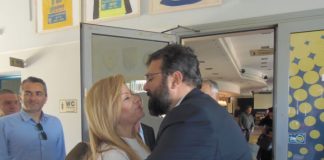 Ο ΣΥΡΙΖΑ κάνει “δώρο” στη Χριστίνα στερώντας το από τον εαυτό του…