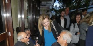 Η Χρ. Σταρακά στη Ντούτσαγα: «Αφουγκραζόμαστε την ψυχή της πόλης, τις γειτονιές της»