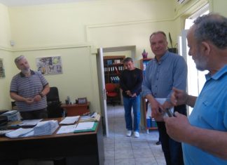 Περιοδεία στη Ναύπακτο από κλιμάκιο του ΚΚΕ