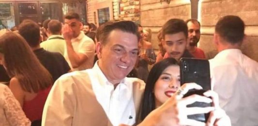 Παλιό ΠΑΣΟΚ ορθόδοξο με bella ciao