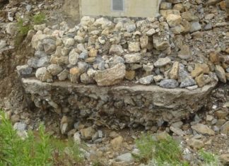 Φόβοι για τη στατικότητα στην Ιόνια Οδό μετά τις πλημμύρες