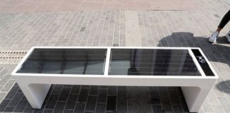 Δήμος Αγρινίου : Προχωρούν τα έξυπνα παγκάκια και η αναβάθμιση επτά δημοτικών αιθουσών