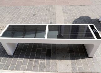 Δήμος Αγρινίου : Προχωρούν τα έξυπνα παγκάκια και η αναβάθμιση επτά δημοτικών αιθουσών