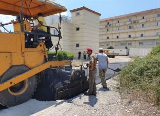 Εργασίες ασφαλτόστρωσης στο Νοσοκομείο Μεσολογγίου