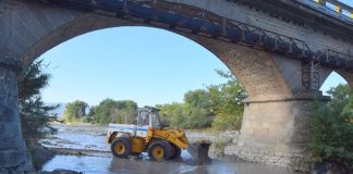 Ξεκίνησαν οι εργασίες αποκατάστασης των φθορών στη γέφυρα της Αβόρανης