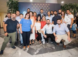 Μόνο που η Περιφέρεια είναι πολύ σοβαρότερη υπόθεση από την ΟΝΝΕΔ