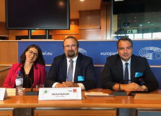 Θανάσης Παπαθανάσης: Ζωτική η συμβολή του φαρμακοποιού στην υγεία των πολιτών τις τελευταίες δεκαετίες