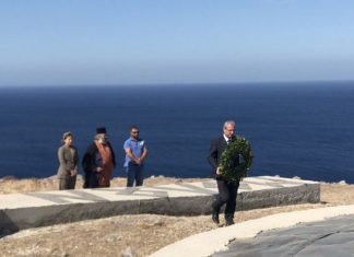 Στον Αη Στράτη ο δήμαρχος Θέρμου – Τιμή στον πεσόντα Νίκο Σιαλμά