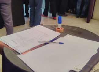 iSyriza και… τραπεζάκι, αλλά ο πήχης χαμηλώνει…