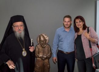 Eγκαινιάστηκε η έκθεση γλυπτικής του Ευάγγελου Τύμπα στο Αγρίνιο