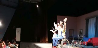 Μαθητές των Ειδικών Σχολείων στο ΔΗΠΕΘΕ Αγρινίου για τον εορτασμό της Παγκόσμιας Ημέρας Α.με.Α.