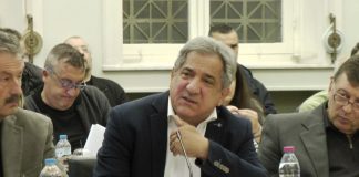 Ο Σταύρος Καμμένος θέτει εαυτόν εκτός κάδρου…