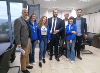 Στον Περιφερειάρχη η «παγκόσμια» ομάδα ρομπιτικής της Πάτρας