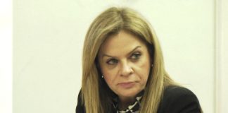 Τζάμπα διαφήμιση μέσα από το δημοτικό συμβούλιο