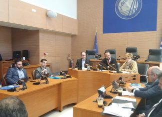 Διαβεβαιώσεις από ΔΕΔΑ και ΔΕΣΦΑ για μεταφορά φυσικού αερίου μέχρι το 2021 ζήτησε ο Ν. Φαρμάκης