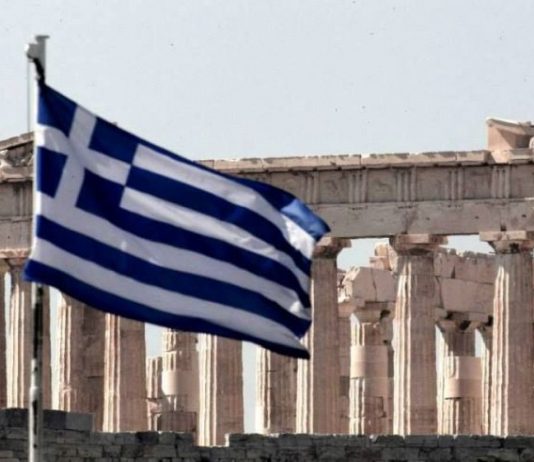 Η χώρα μοιάζει να έχει σταματήσει να κινείται…