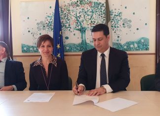 Μνημόνιο με ιταλικό γυναικείο συνεταιρισμό ελαιολάδου σύναψε ο δήμος Αγρινίου