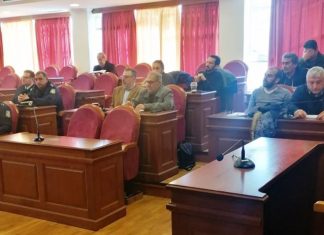 Σύσκεψη στην Αιτωλοακαρνανία για τη λήψη μέτρων προστασίας του πληθυσμού των γυπών