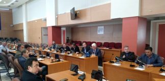 Σύσκεψη δημάρχων και ειδικών υπό τον Περιφερειάρχη για τον κορονοϊό