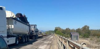 Ξεκίνησαν οι εργασίες στο οδόστρωμα της Γέφυρας του Αχελώου