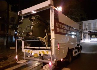 Σε πλύσεις και απολυμάνσεις των κάδων απορριμμάτων προχώρησε ο Δήμος Ναυπακτίας