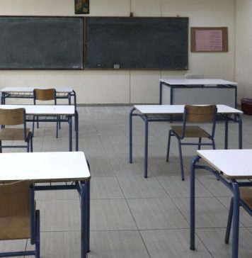 Η… βολική παραγωγή λειτουργικά αναλφάβητων