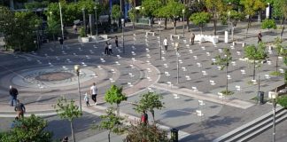 «Άδειες καρέκλες» στο Αγρίνιο για την εστίαση