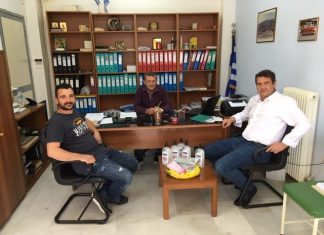 Μάσκες προστασίας σε μαθητές, καθηγητές και προσωπικό γυμνασίων και λυκείων διέθεσε ο Δήμος Αμφιλοχίας