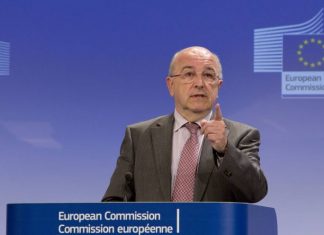 Το… λάθος των μνημονίων: «Δεν εξηγήθηκαν καλά» στον ελληνικό λαό