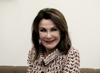 Ανοίγει τα φτερά της η Γιάννα Αγγελοπούλου για το προεδρικό…