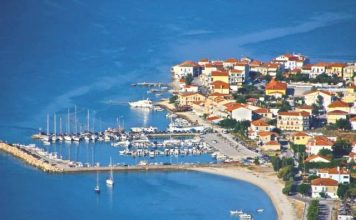Διαμαρτύρεται ο Δήμος Ξηρομέρου: Επιχειρηματίας από τον Κάλαμο έκανε πάρκινγκ για τα σκάφη του το Μύτικα