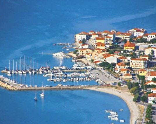 Διαμαρτύρεται ο Δήμος Ξηρομέρου: Επιχειρηματίας από τον Κάλαμο έκανε πάρκινγκ για τα σκάφη του το Μύτικα