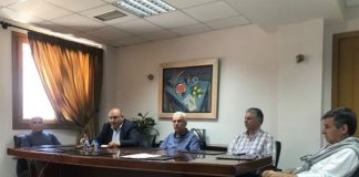 Ειδικό κλιμάκιο στη Ναύπακτο για τη σοβαρή ασθένεια των πλατάνων