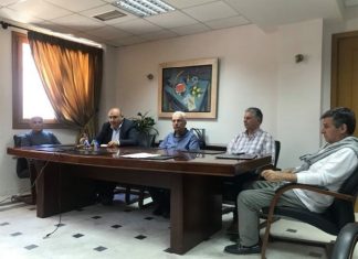 Ειδικό κλιμάκιο στη Ναύπακτο για τη σοβαρή ασθένεια των πλατάνων