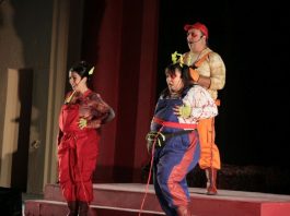 Πρεμιέρα έκαναν οι “εχθροί εξ΄ αίματος” του Αρκά