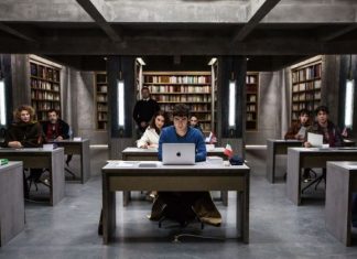 “Οι Μεταφραστές” στον Ελληνίς